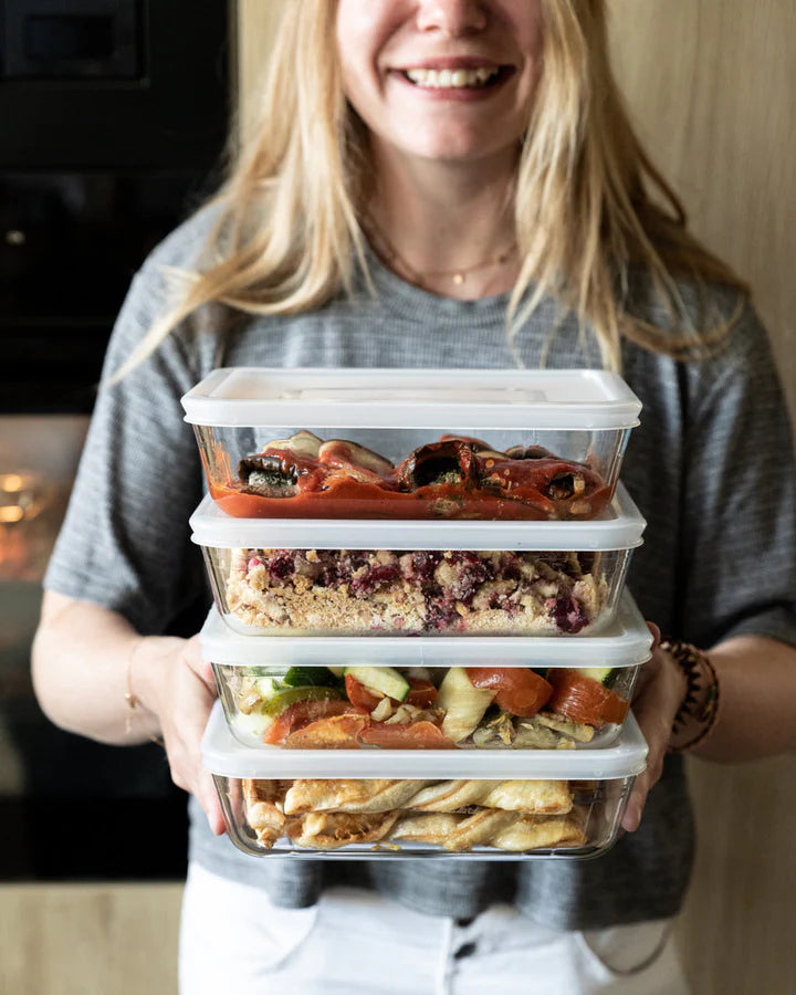 Pyrex cook and freeze Rectangular Storage Glass Dish With Lid Set Of 4 (0.8L,1.5L,2.6L,4L)